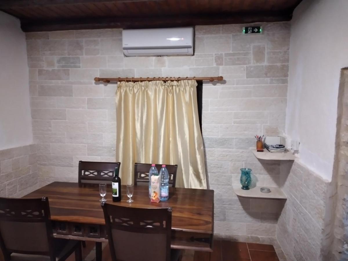 Villa Stonemakers Hide Karyotikon Esterno foto