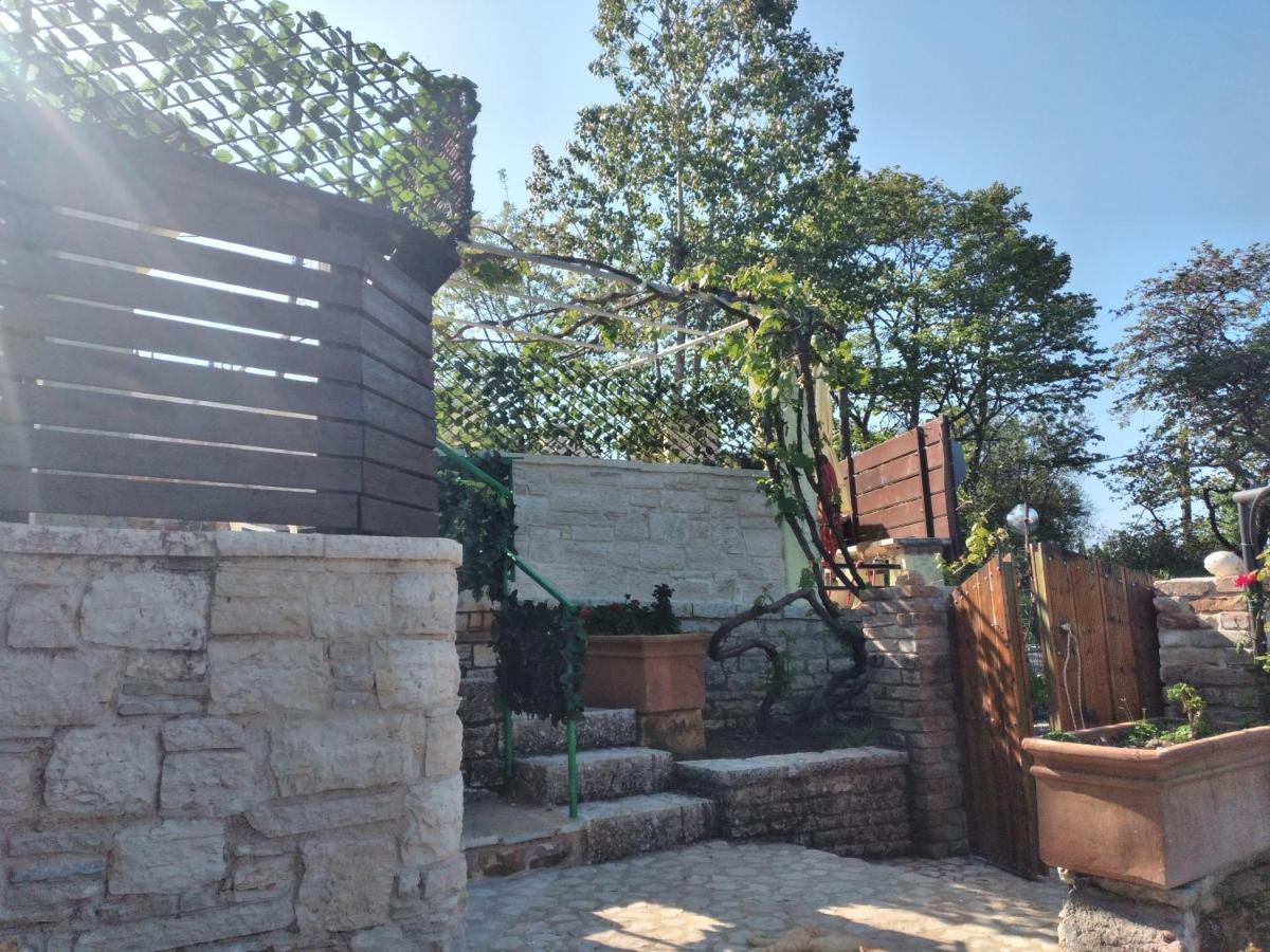 Villa Stonemakers Hide Karyotikon Esterno foto